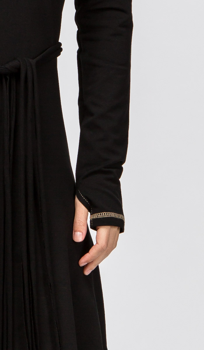 Черное асимметричное платье